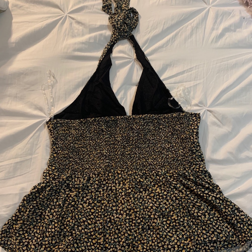 halter top - Picture 2 of 3